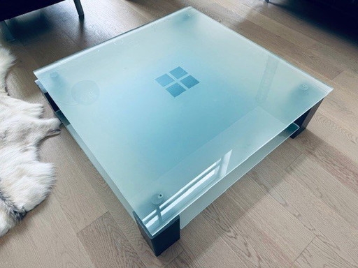 Table basse en verre et acier sur mesure