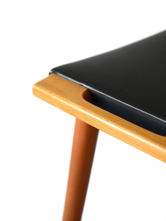 Image 1 of Tabouret vintage en bois et cuir