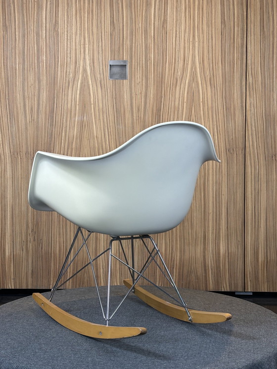 Image 1 of Vitra Eames Rar Chair