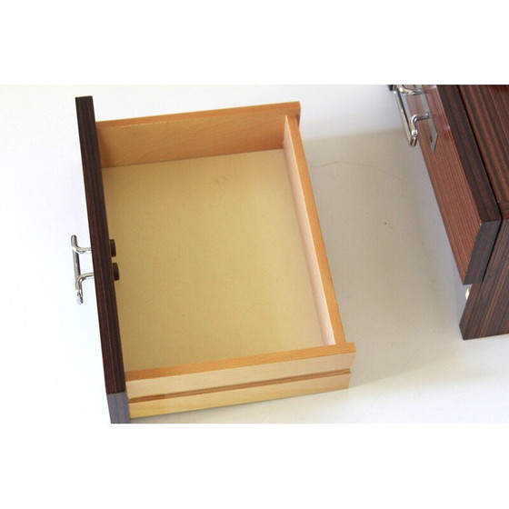 Image 1 of Tables de chevet italiennes modernes des années 1970 en palissandre et verre – Lot de 2