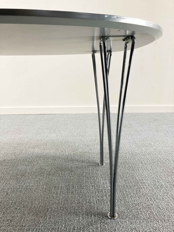 Image 1 of Table Fritz Hansen B613