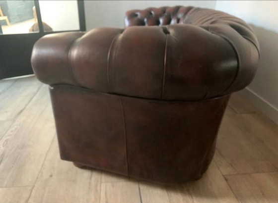 Image 1 of Canapé Chesterfield rouge