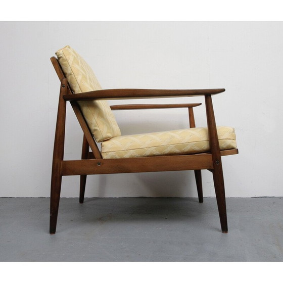Image 1 of Fauteuil en jaune - 1960