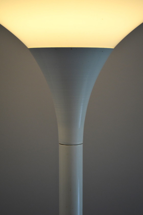 Image 1 of Lampadaire design vintage avec abat-jour carré en acrylique