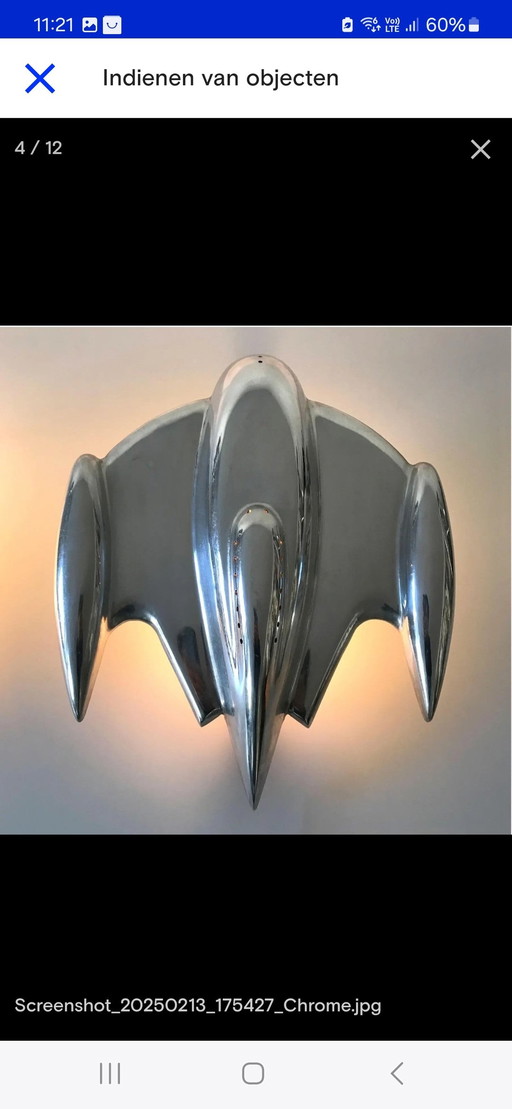 Lampe de poche de l'ère spatiale