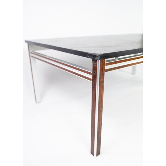 Image 1 of Table basse vintage avec plateau en ardoise noire et cadre en bois de rose, Danemark 1970.