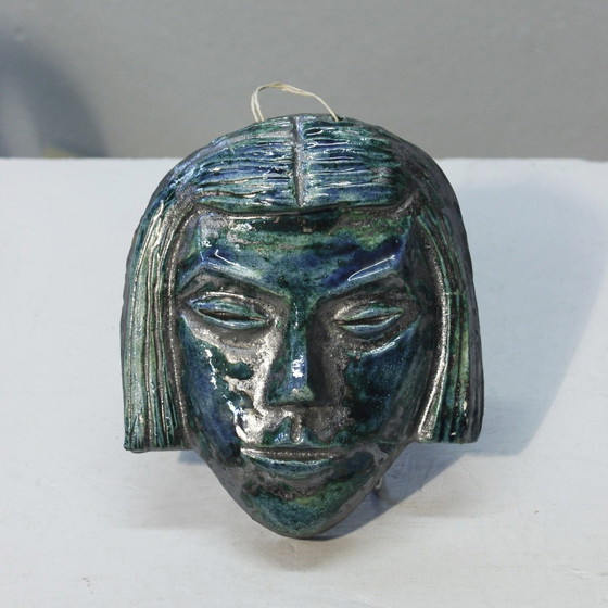 Image 1 of Masque Céramique Visage Féminin Émail Turquoise Signature Accolay