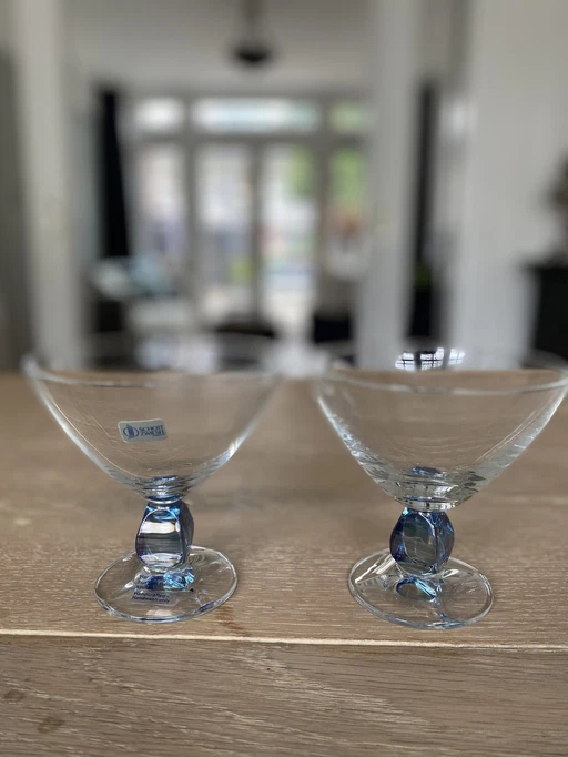 2X verres à cocktail Schott Zwiesel soufflés à la main avec pied bleu