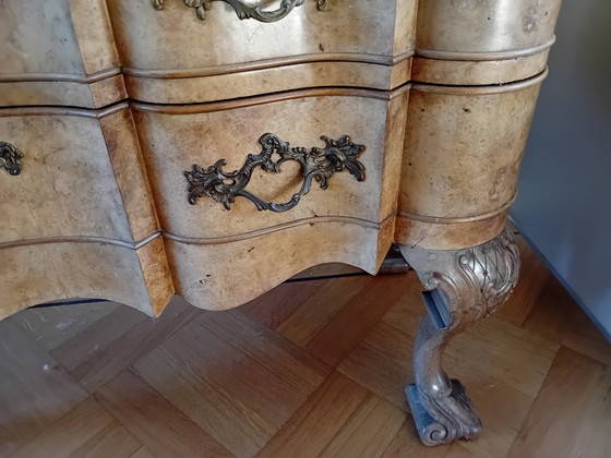Image 1 of Buffet ancien en noyer, 3 tiroirs