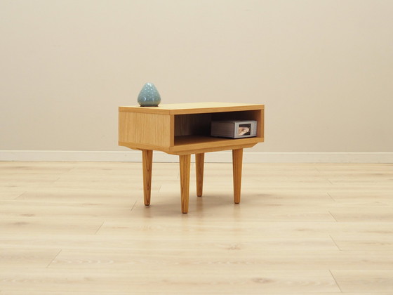 Image 1 of Table de chevet en chêne, design scandinave