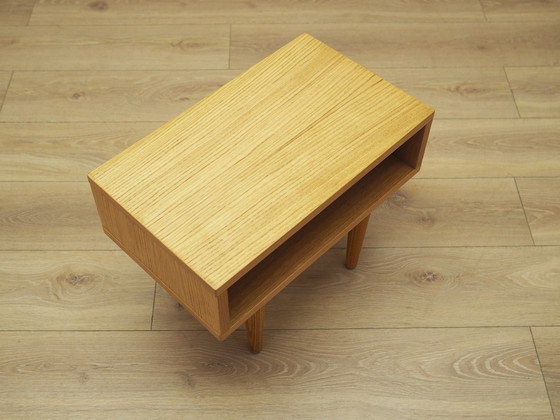 Image 1 of Table de chevet en chêne, design scandinave