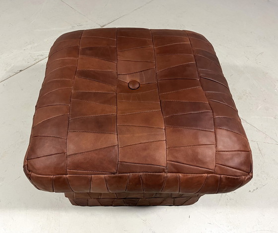 Image 1 of Pouf en cuir patchwork avec rangement 1970's