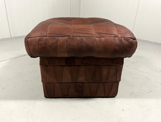 Image 1 of Pouf en cuir patchwork avec rangement 1970's