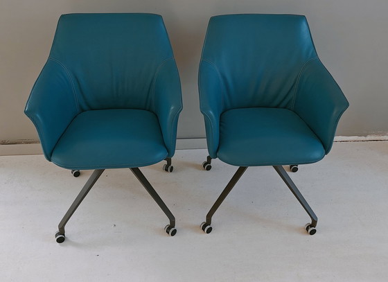 Image 1 of 2x Leolux Mara Twist Chair