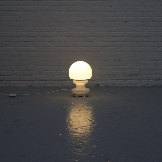 Image 1 of Lampe de table italienne en verre de l'ère spatiale '70S
