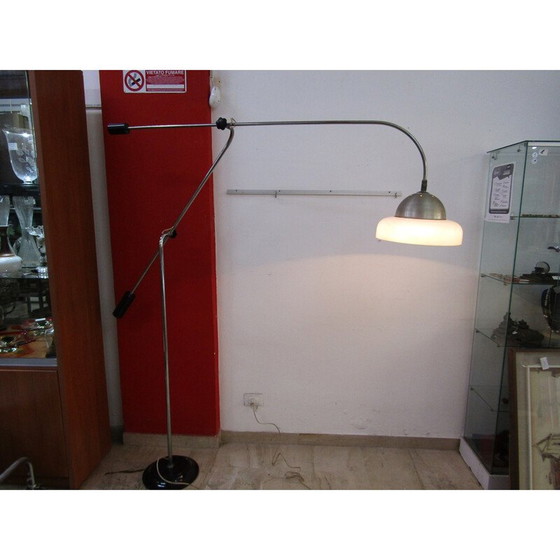 Image 1 of Lampadaire vintage en acier chromé et plexiglas, 1970