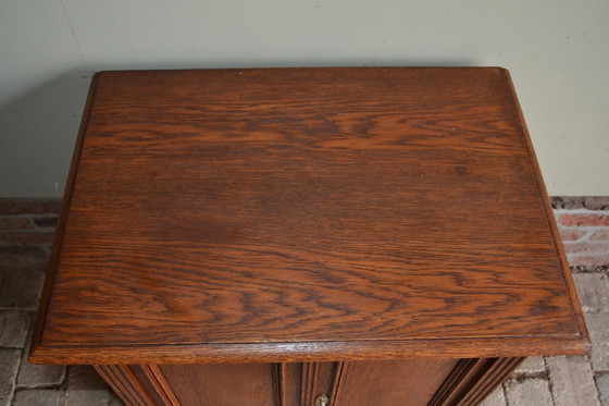 Image 1 of Buffet Art Déco en chêne ancien.