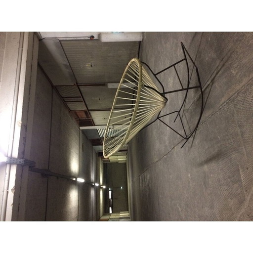 Fauteuil à bascule vintage Acapulco en scoubidou blanc, France 1960s