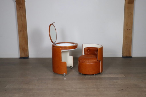 Meuble-lavabo Dilly Dally en cognac par Luigi Massoni pour Poltrona Frau, Italie 1968