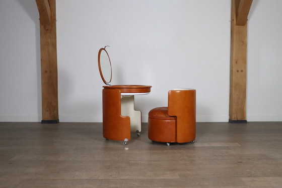 Image 1 of Meuble-lavabo Dilly Dally en cognac par Luigi Massoni pour Poltrona Frau, Italie 1968