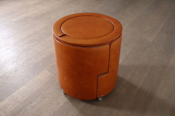 Image 1 of Meuble-lavabo Dilly Dally en cognac par Luigi Massoni pour Poltrona Frau, Italie 1968