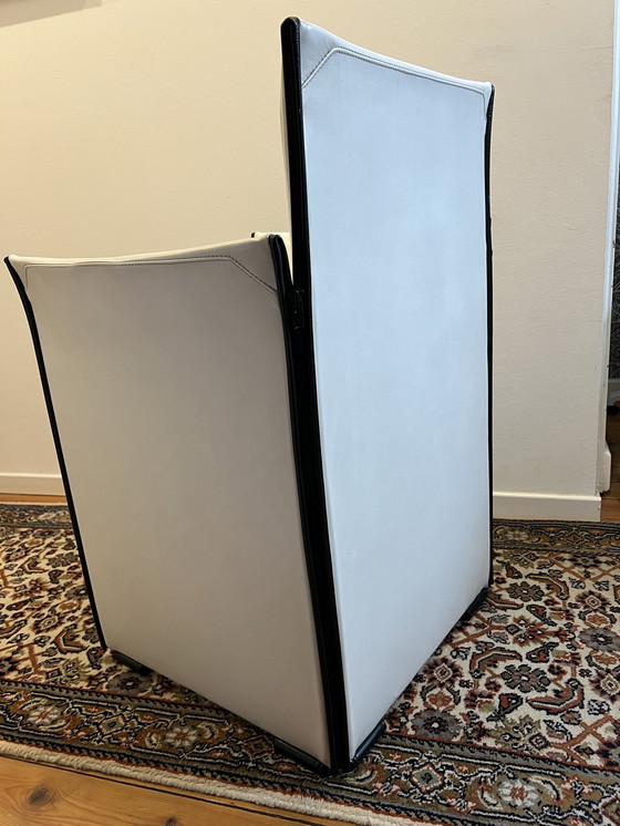 Image 1 of Set de 4 accoudoirs chaise Cassina Break 401 , cuir blanc , Mario Bellini , Excellent état