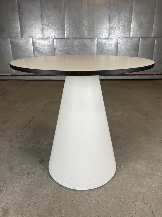 Image 1 of Table basse Pedrali Ikon