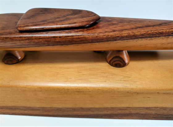 Image 1 of Kayak Modèle Réduit Bois De Violette