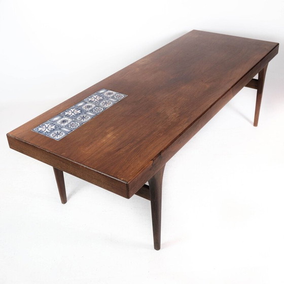 Image 1 of Table basse vintage en palissandre avec carreaux bleus par Johannes Andersen pour Silkeborg Furniture, 1960