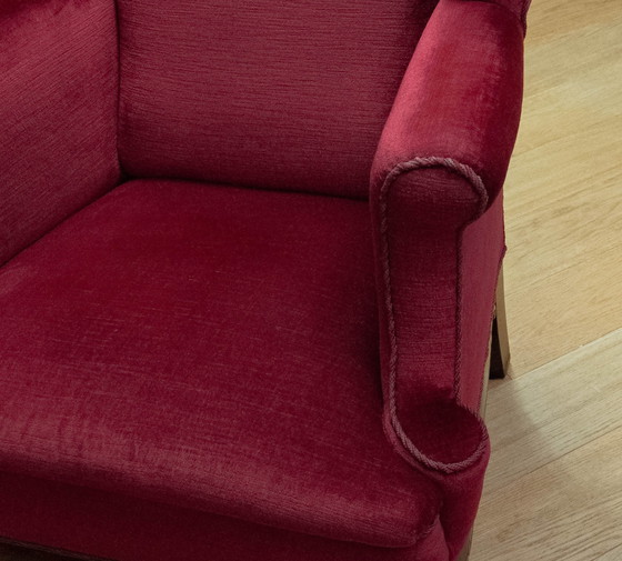 Image 1 of Fauteuil à oreilles rouges