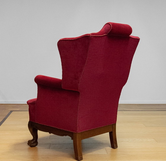 Image 1 of Fauteuil à oreilles rouges