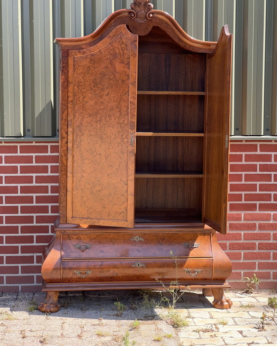 Image 1 of Armoire à panse baroque