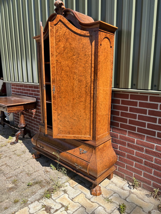 Image 1 of Armoire à panse baroque