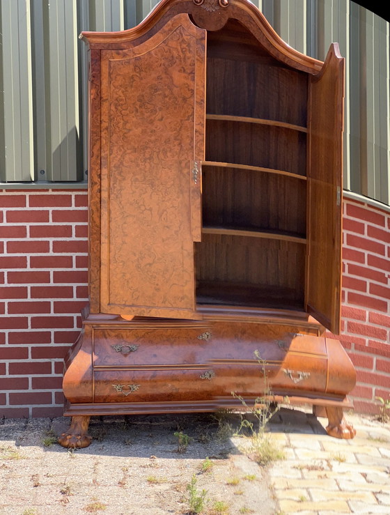 Image 1 of Armoire à panse baroque