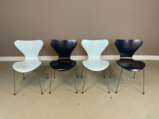 4x chaises Fritz Hansen Butterfly