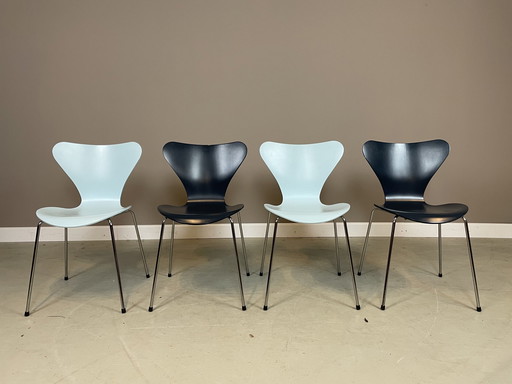 4x chaises Fritz Hansen Butterfly