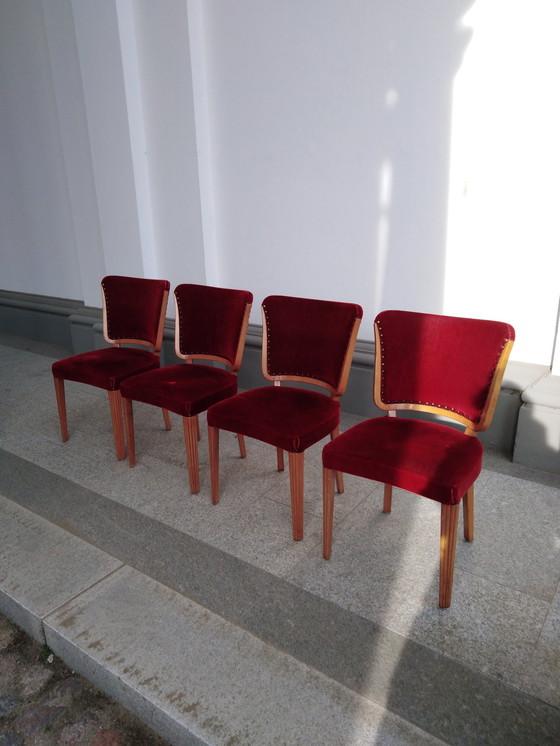 Image 1 of 4X Chaises suédoises "Swedish Grace" From The 40S