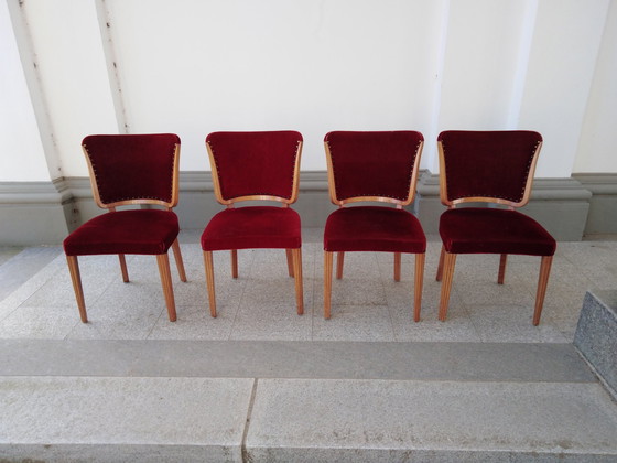 Image 1 of 4X Chaises suédoises "Swedish Grace" From The 40S