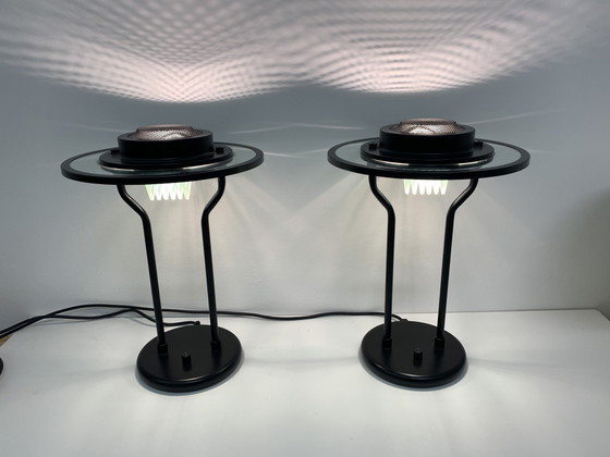 Ensemble de 2 lampes de table post-modernes minimalistes, 1980's – Metal, Glass, Vintage (photo 2 of 19)
