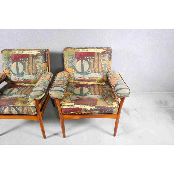 Image 1 of Fauteuil du milieu du siècle en bois de rose et tissu multicolore de Gote Mobler