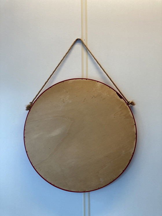 Image 1 of Miroir rond vintage en bois rouge