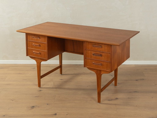 Bureau des années 1960, Gunnar Nielsen Tibergaard