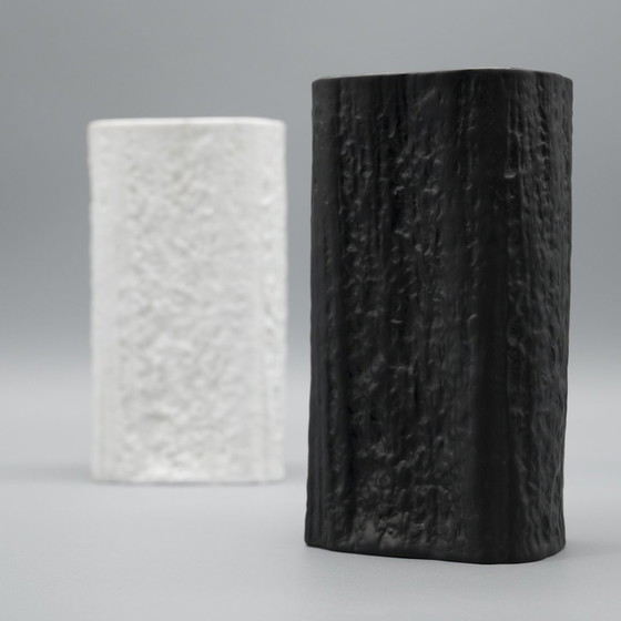 Image 1 of Martin Freyer Rosenthal Studio Linie Op-Art Relief Bisque Porcelaine Vase Duo B&W