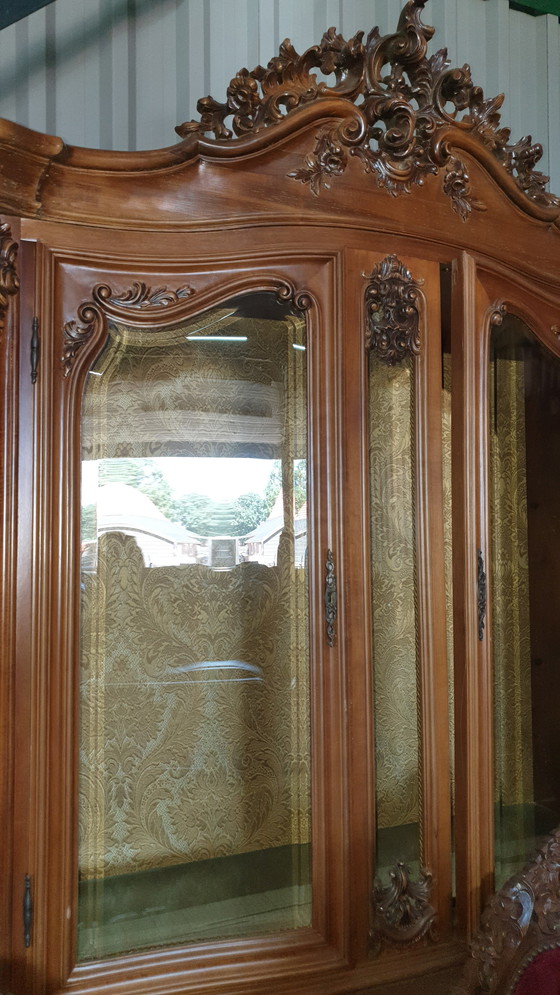 Image 1 of Vitrine baroque italienne courbée exclusive