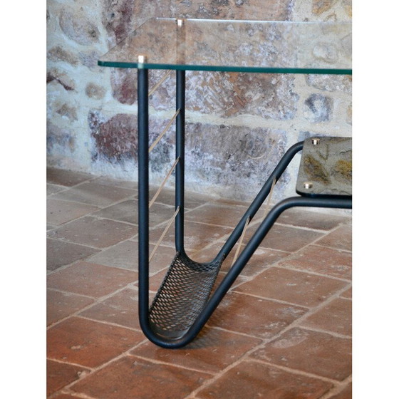 Image 1 of Table basse vintage avec porte-revues en métal et verre, 1950