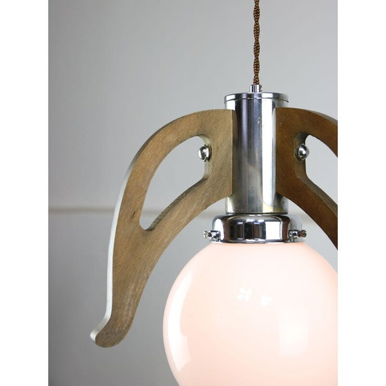 Image 1 of Lampe suspendue vintage en chrome et verre opalin, 1960