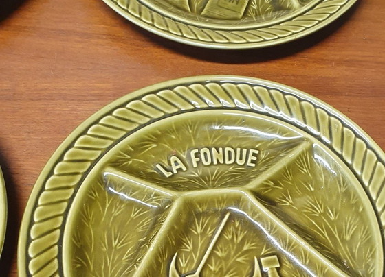 Image 1 of 1871 Assiettes à fondue françaises vintage 4X