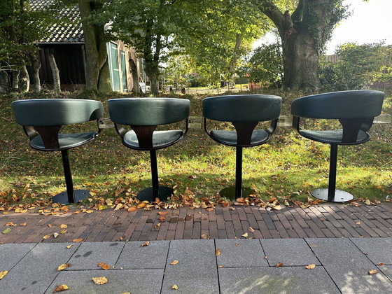 Image 1 of 4 fauteuils de cinéma vintage