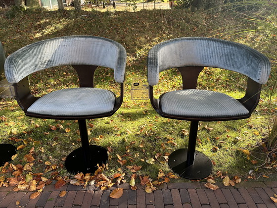 Image 1 of 4 fauteuils de cinéma vintage