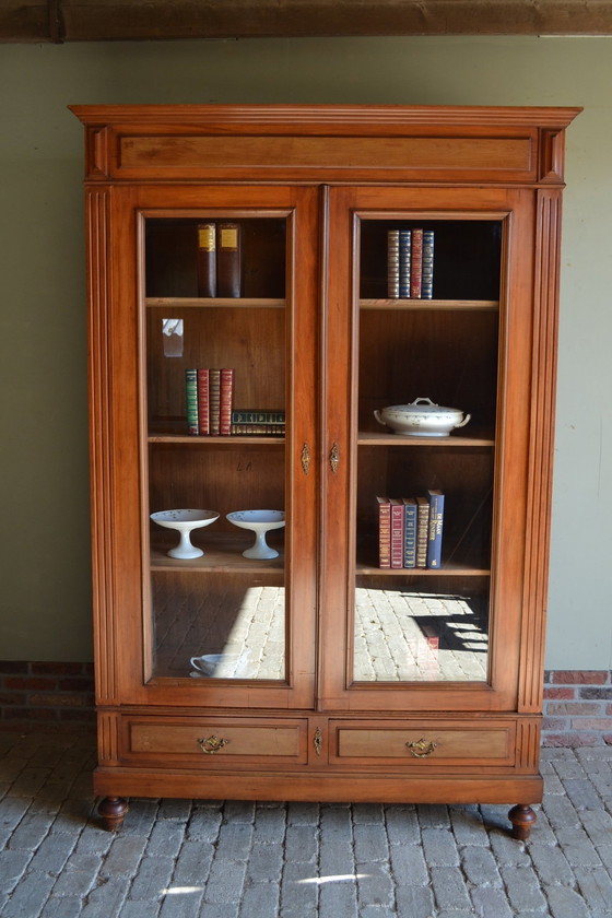 Image 1 of Bibliothèque ancienne en bois d'acajou, vitrine.